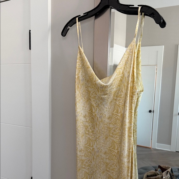 Paper Heart Elegant Yellow Floral Midi slip Dress SZ Medium - Picture 6 of 11